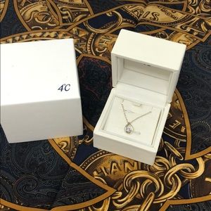 4。C  necklace